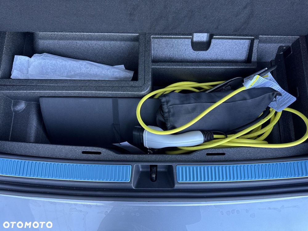 Volkswagen Passat - 20