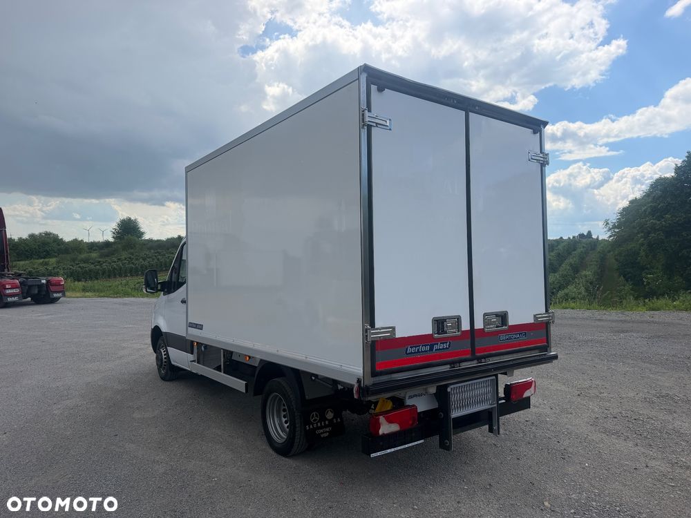 Mercedes-Benz Sprinter 519 CDI Automat Carrier 350 12/230v - 4
