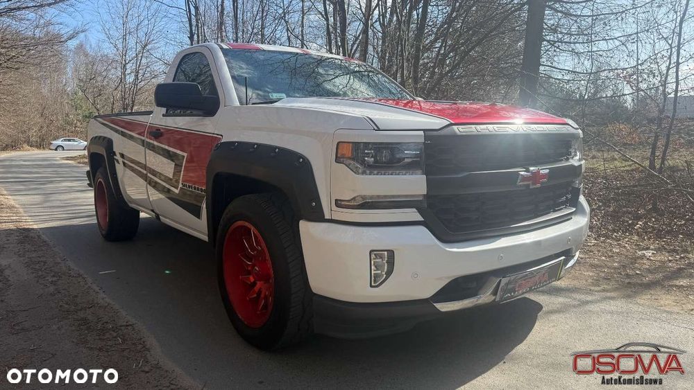 Chevrolet Silverado - 28