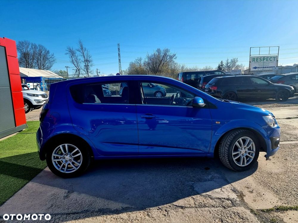 Chevrolet Aveo - 4