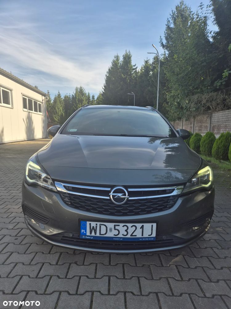 Opel Astra 1.6 CDTI Sport - 24