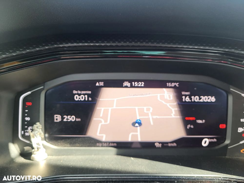 Volkswagen T-Cross - 11