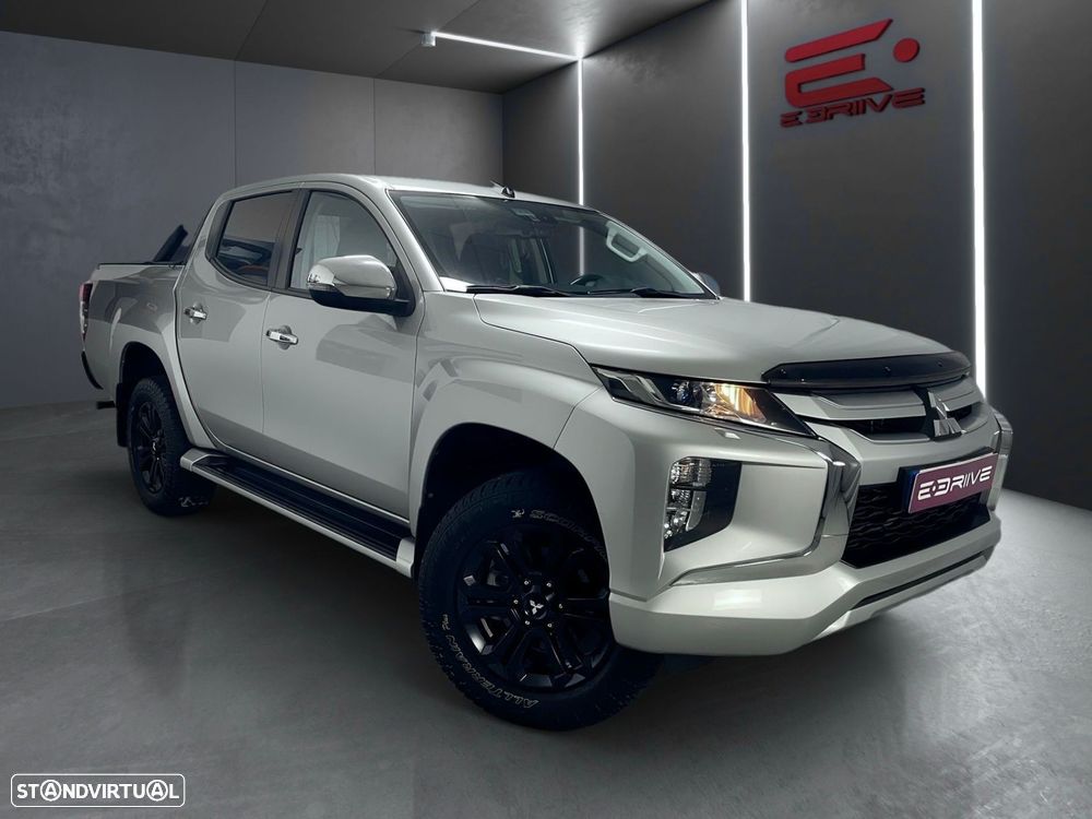 Mitsubishi L200 2.3 DI-D Strakar Space Cab Connect Edition 4WD - 5