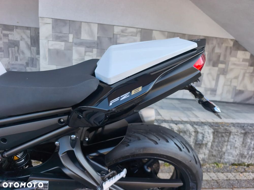 Yamaha FZ8 - 14