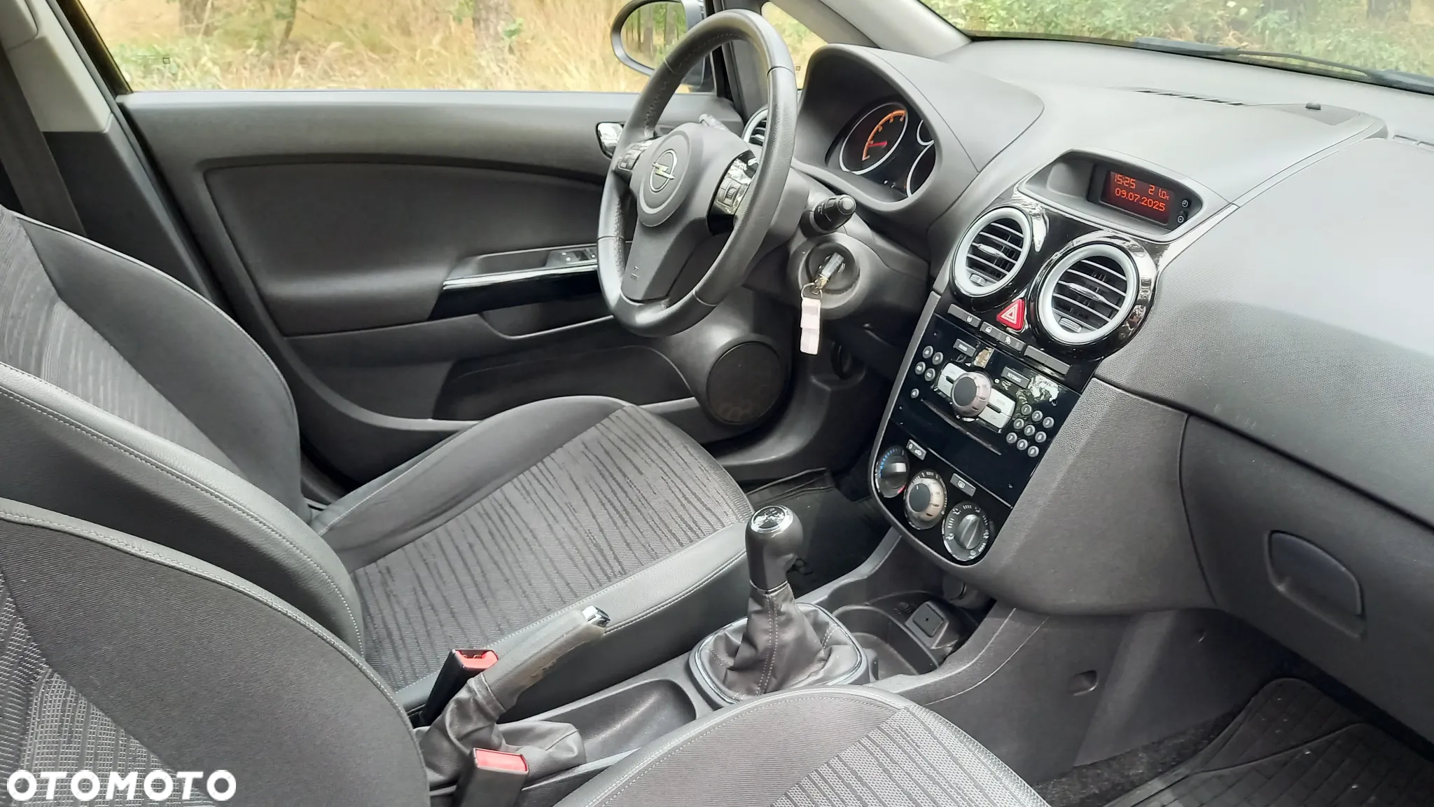 Opel Corsa 1.4 16V Energy - 8
