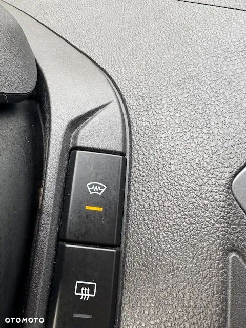 Ford Tourneo Custom - 13