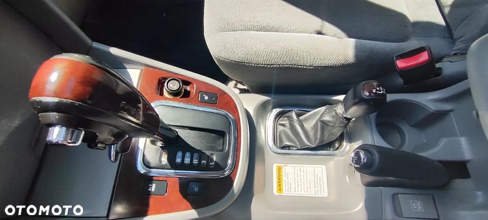 Suzuki Grand Vitara 2.7 V6 7os - 15