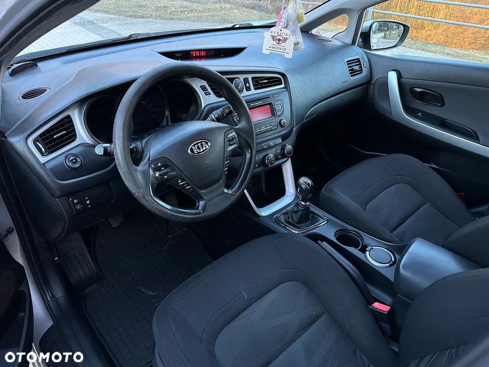 Kia Ceed 1.6 CRDi L - 9