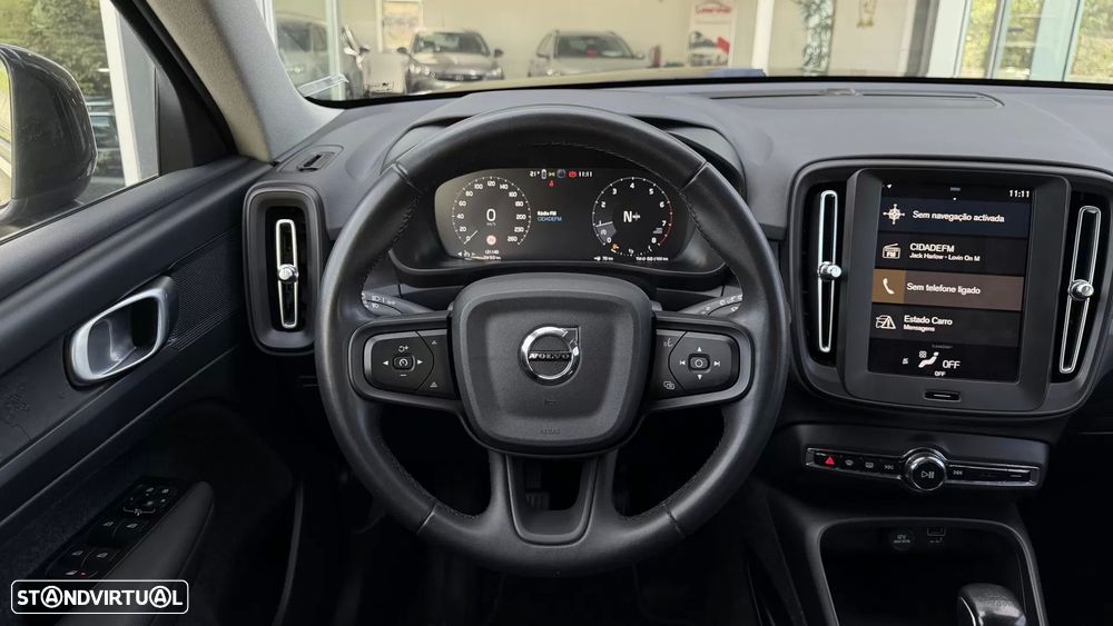Volvo XC 40 1.5 T2 Momentum Core - 6