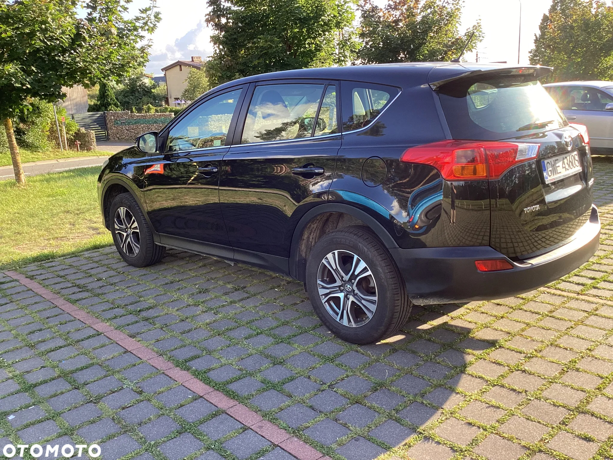 Toyota RAV4 2.0 D-4D Premium - 5
