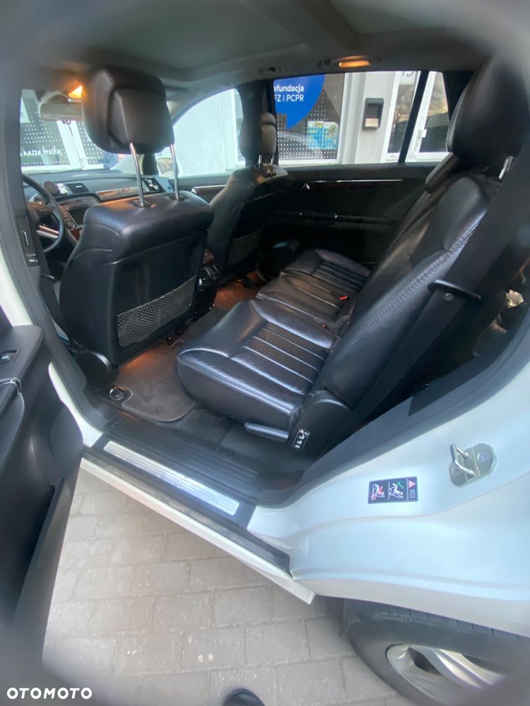 Mercedes-Benz Klasa R 2009 photo 5