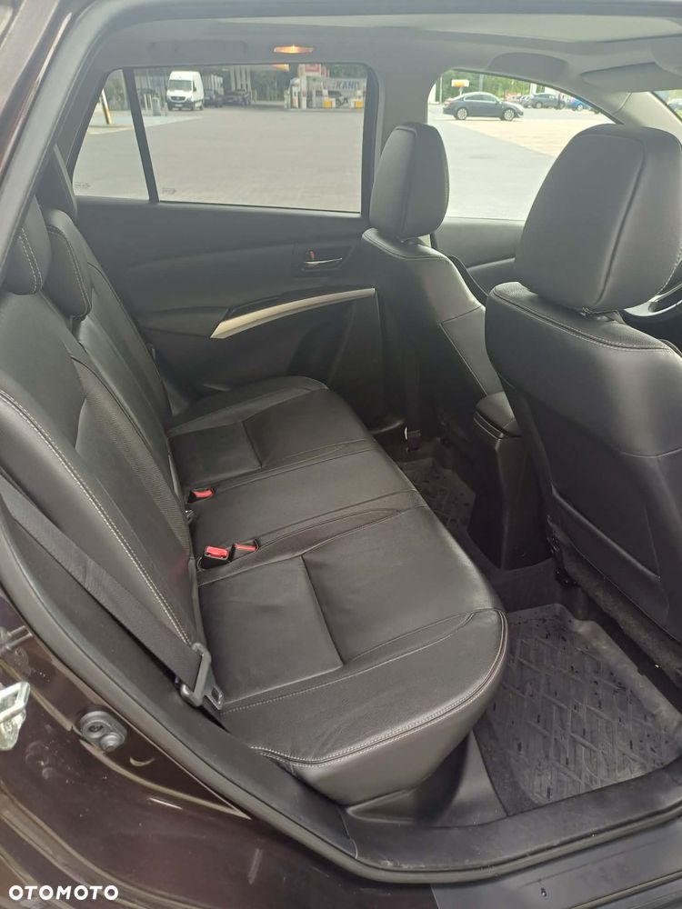 Suzuki SX4 S-Cross 1.6 DDiS Allgrip Comfort - 4