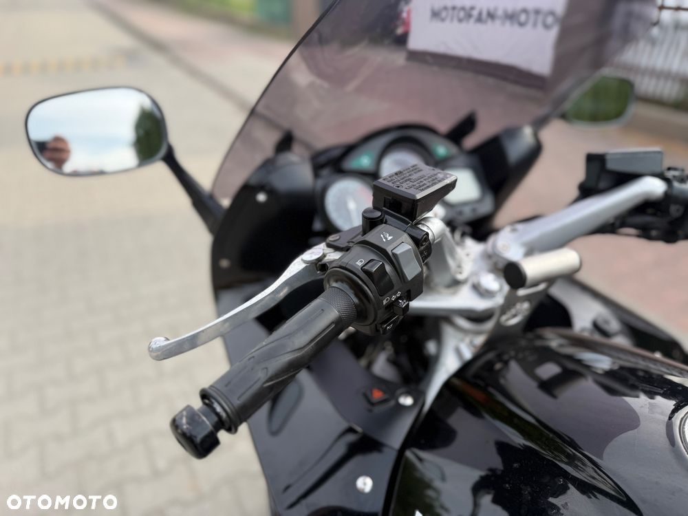 Yamaha FJR - 25