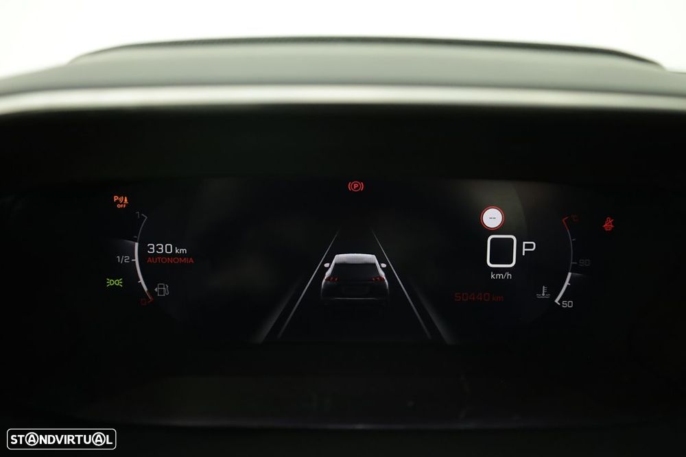 Peugeot 2008 1.2 PureTech Allure Pack EAT8 - 17