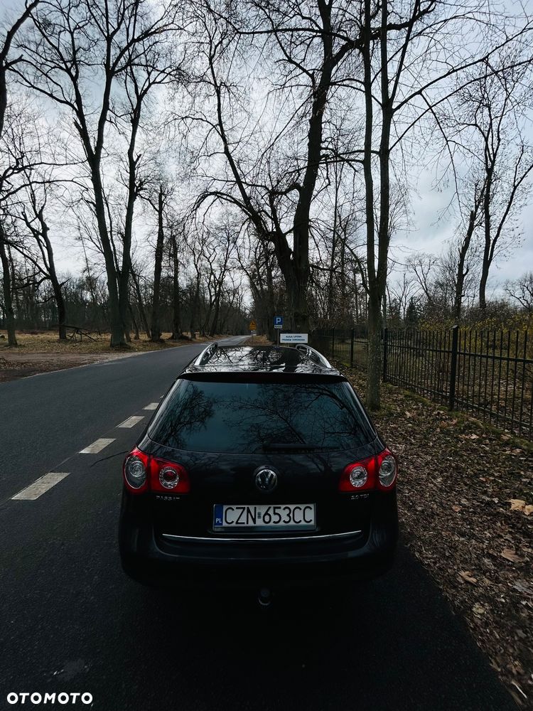 Volkswagen Passat 2.0 TDI DSG Individual Chrom - 6