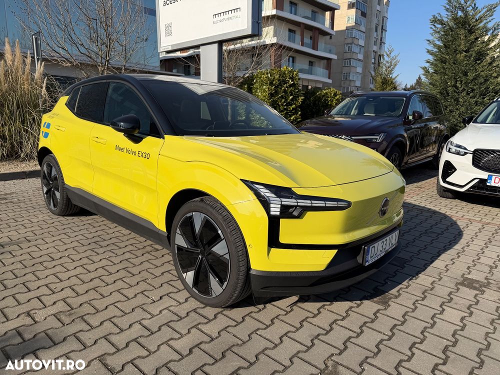 Volvo EX30 Twin Motor Performance Ultra - 1