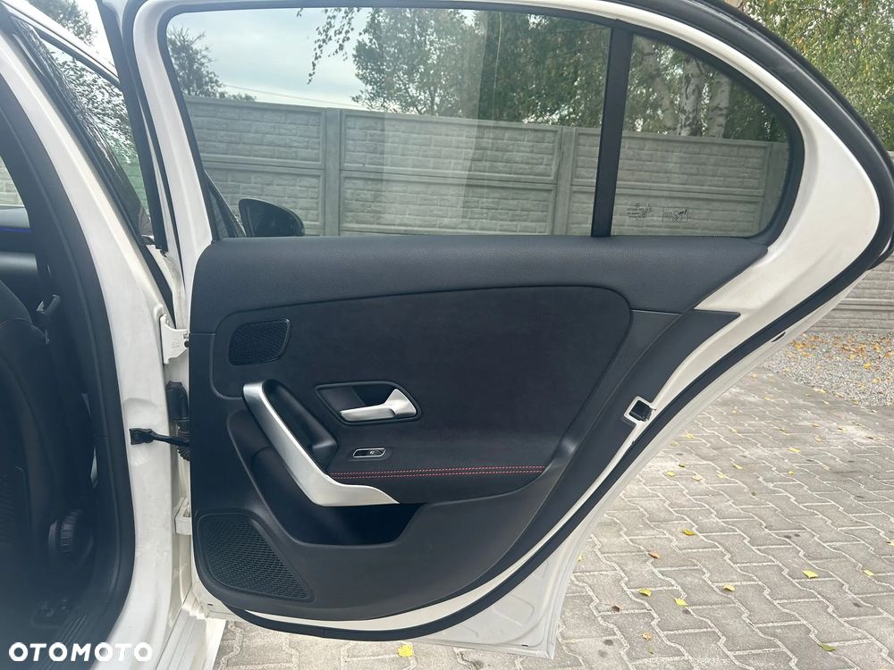 Mercedes-Benz Klasa A 200 4-Matic AMG Line 8G-DCT - 20