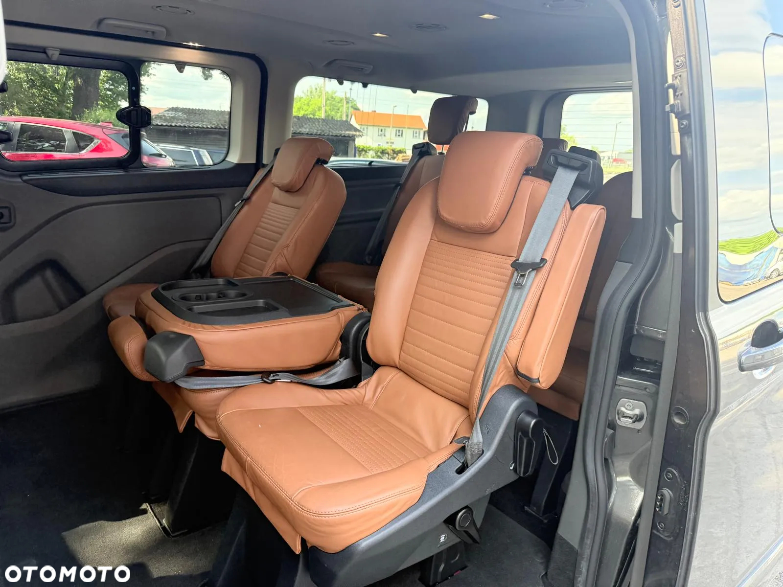 Ford Tourneo Custom - 4