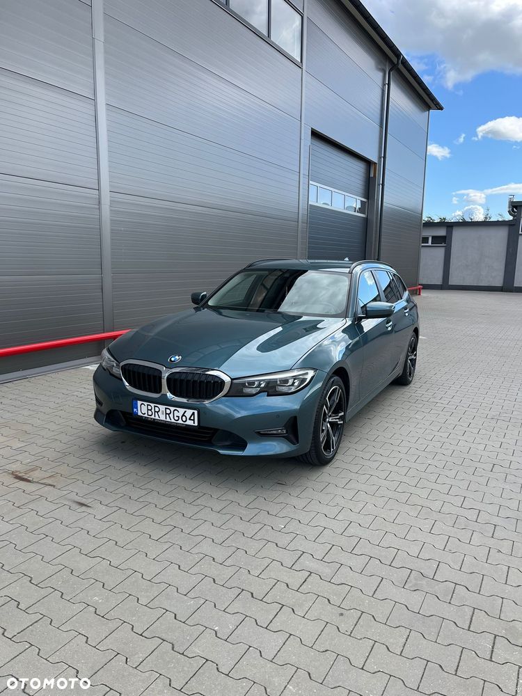 BMW Seria 3 318d - 15
