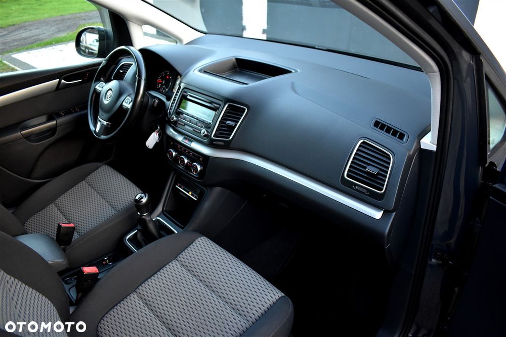 Volkswagen Sharan 2.0 TDI BlueMotion Technology Highline - 25