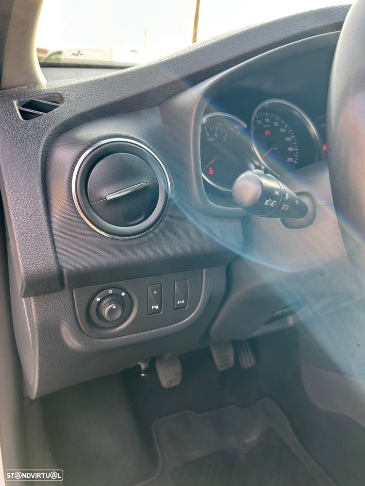 Dacia Sandero 1.5 dCi Stepway - 11