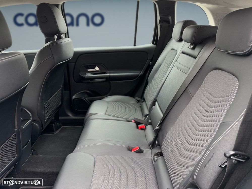 Mercedes-Benz GLB 180 d - 10