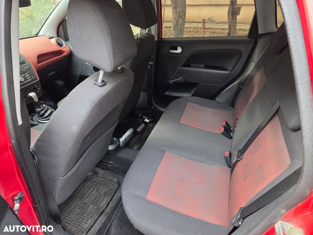 Ford Fiesta - 8