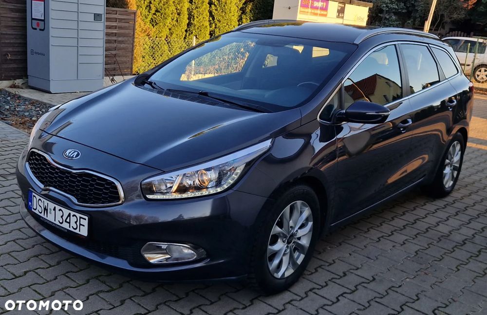 Kia Ceed Cee'd 1.6 GDI Business Line - 11