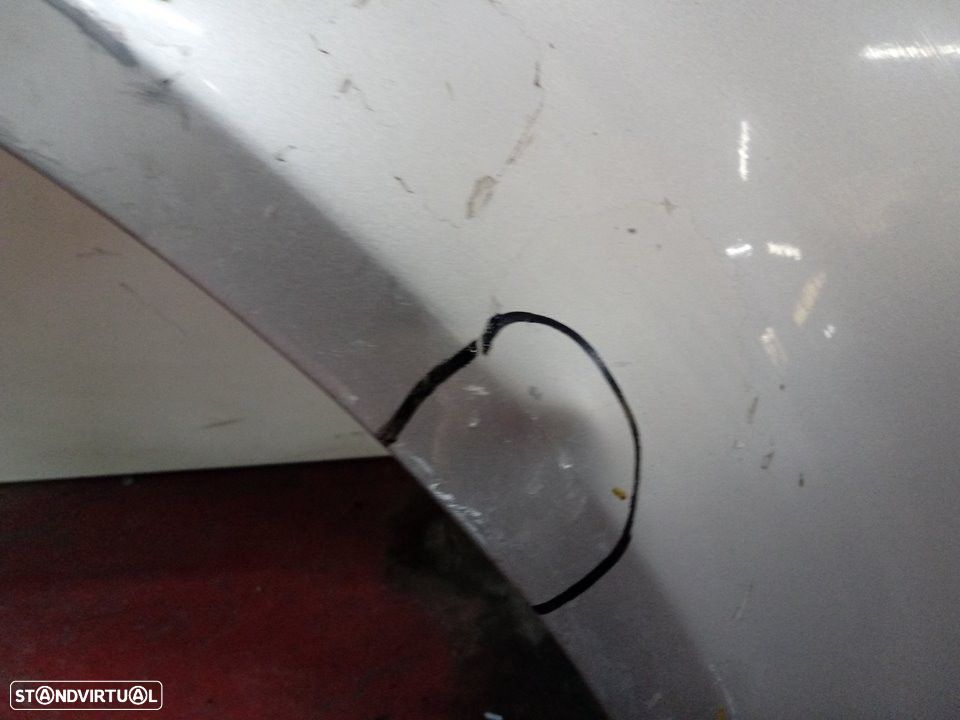 GUARDA-LAMAS FRONTAL DIREITO AUDI A4 2004 - 4