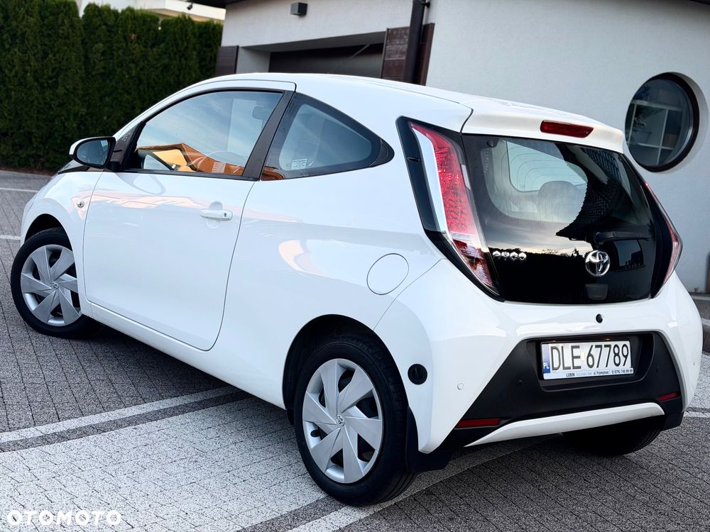 Toyota Aygo x-clusiv - 5