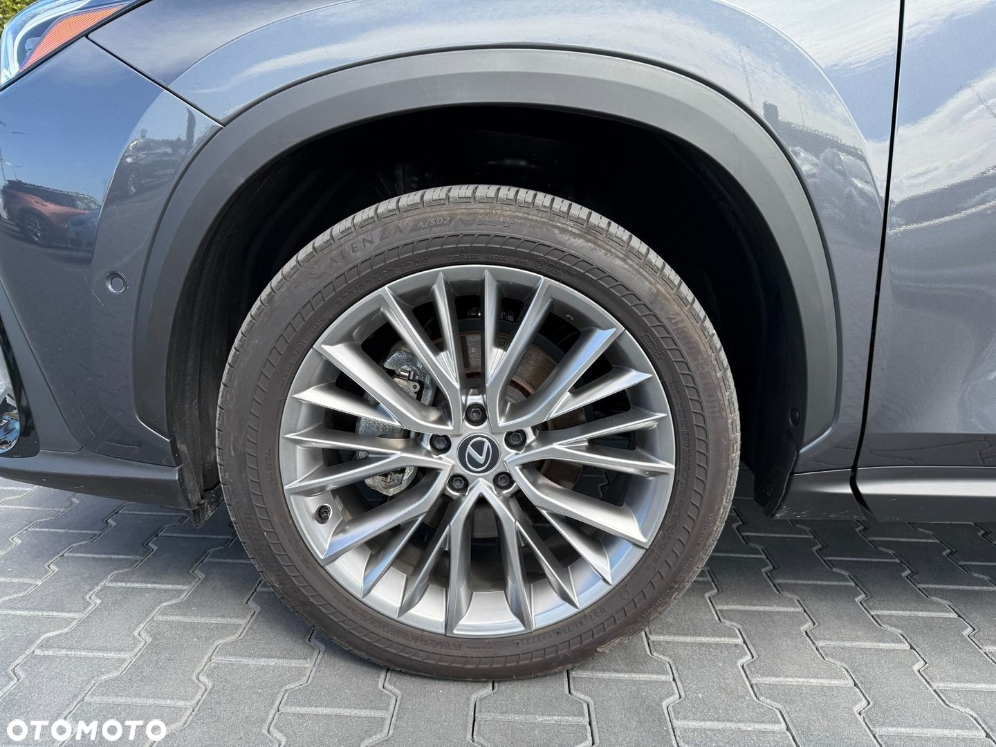 Lexus NX - 9