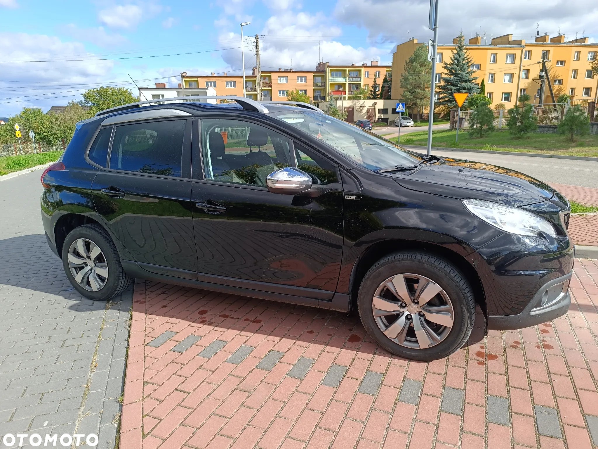 Peugeot 2008 1.6 BlueHDi Style - 20