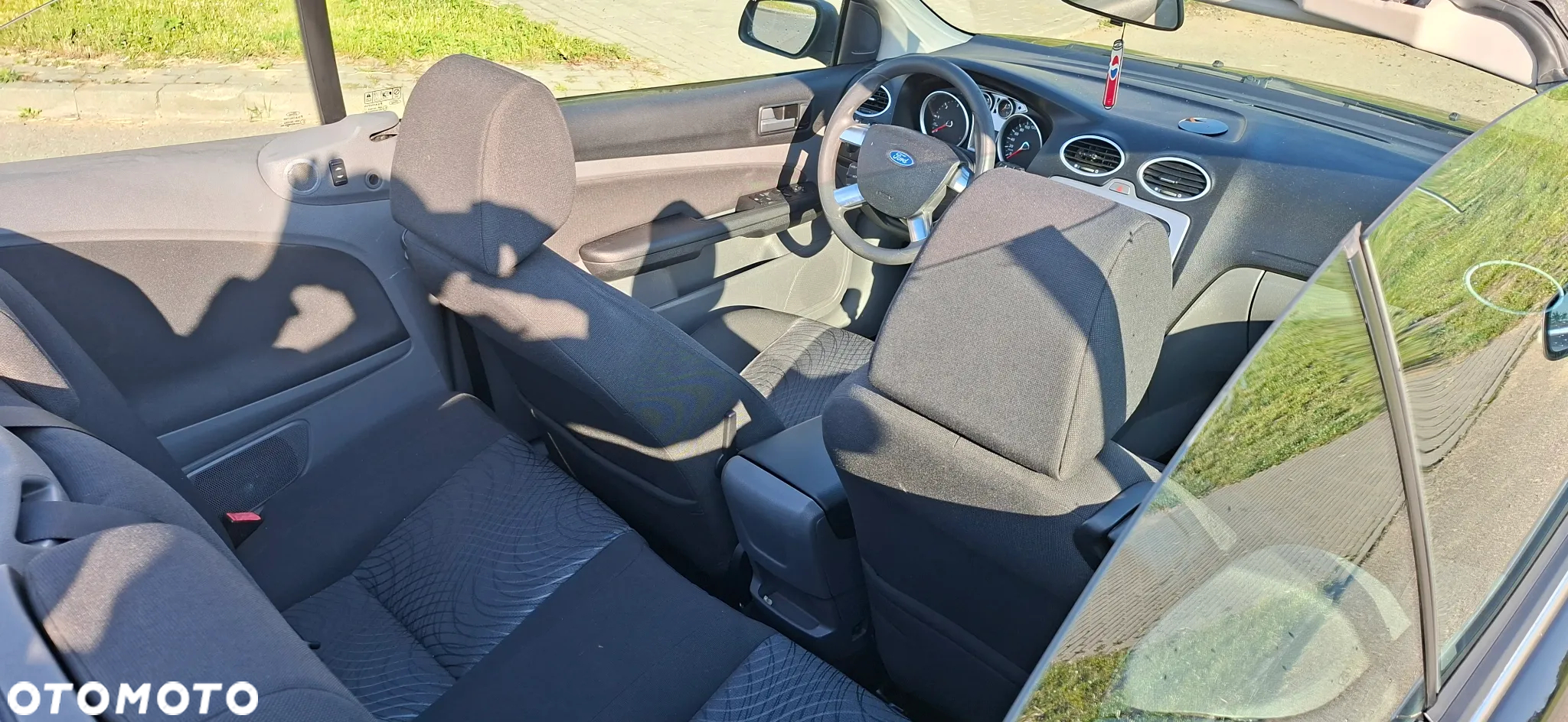 Ford Focus Coupe-Cabriolet 2.0 TDCi DPF Black Magic - 11
