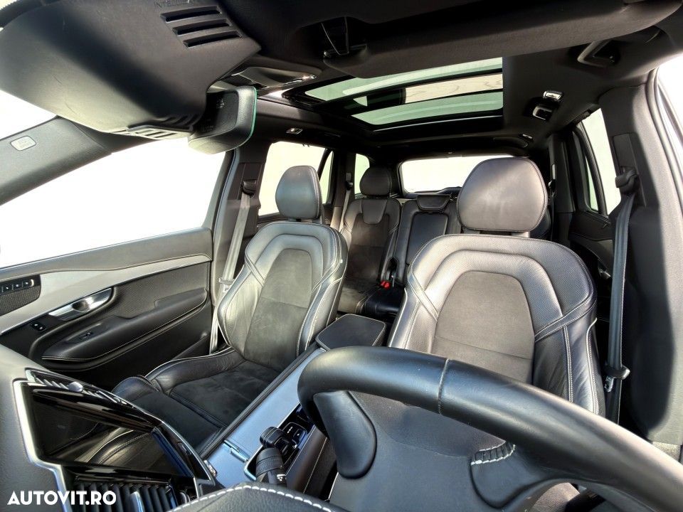 Volvo XC 90 - 22