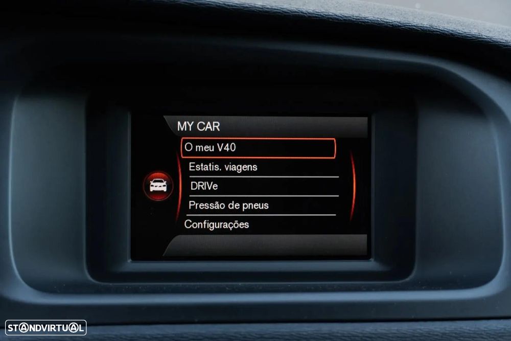 Volvo V40 Cross Country - 19