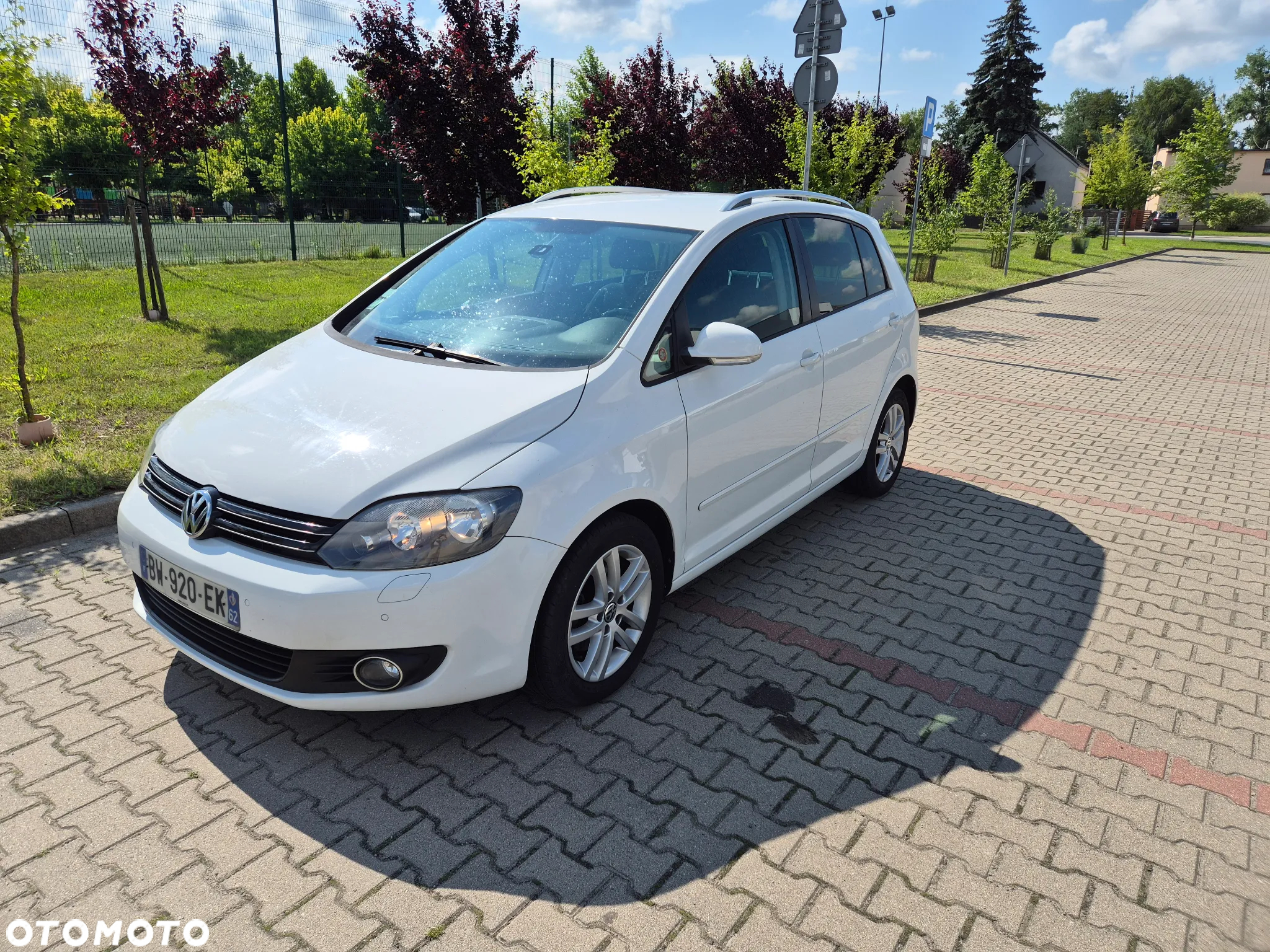 Volkswagen Golf Plus 1.6 TDI Comfortline - 9