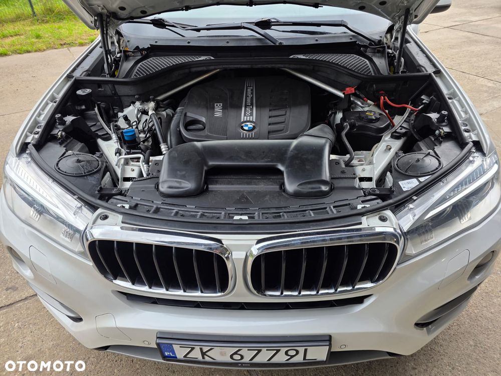 BMW X6 xDrive30d - 16