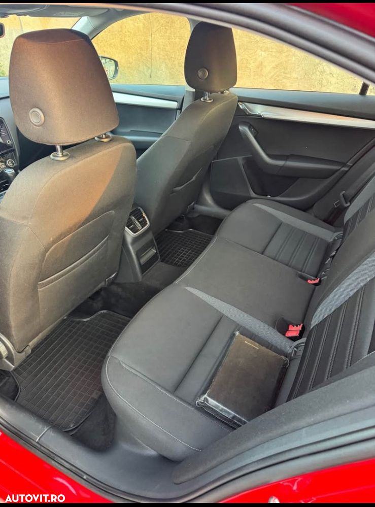 Skoda Octavia 1.2 TSI ACTIVE DSG - 8