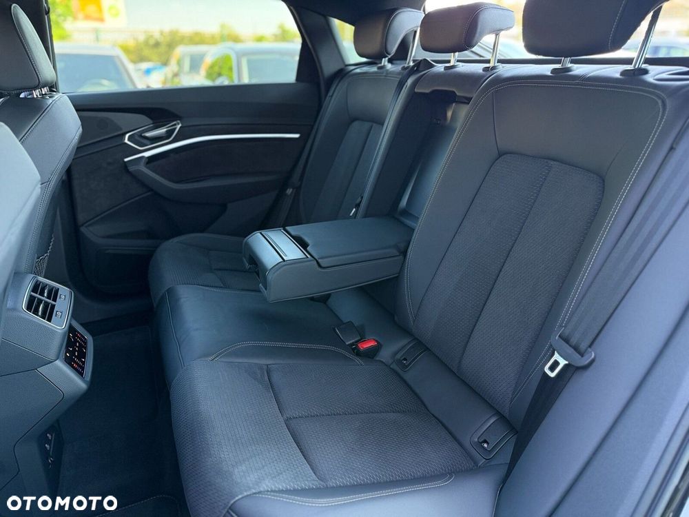 Audi e-tron Sportback - 37