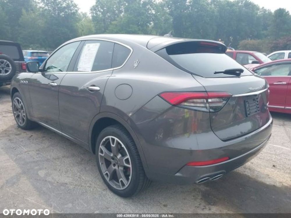 Maserati Levante - 3