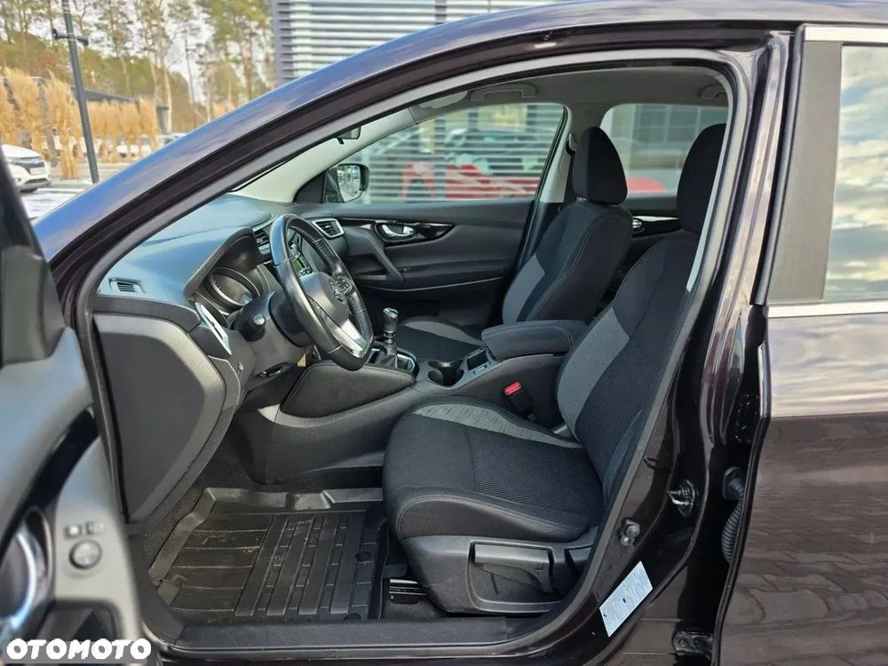 Nissan Qashqai 1.2 DIG-T Tekna EU6 - 16