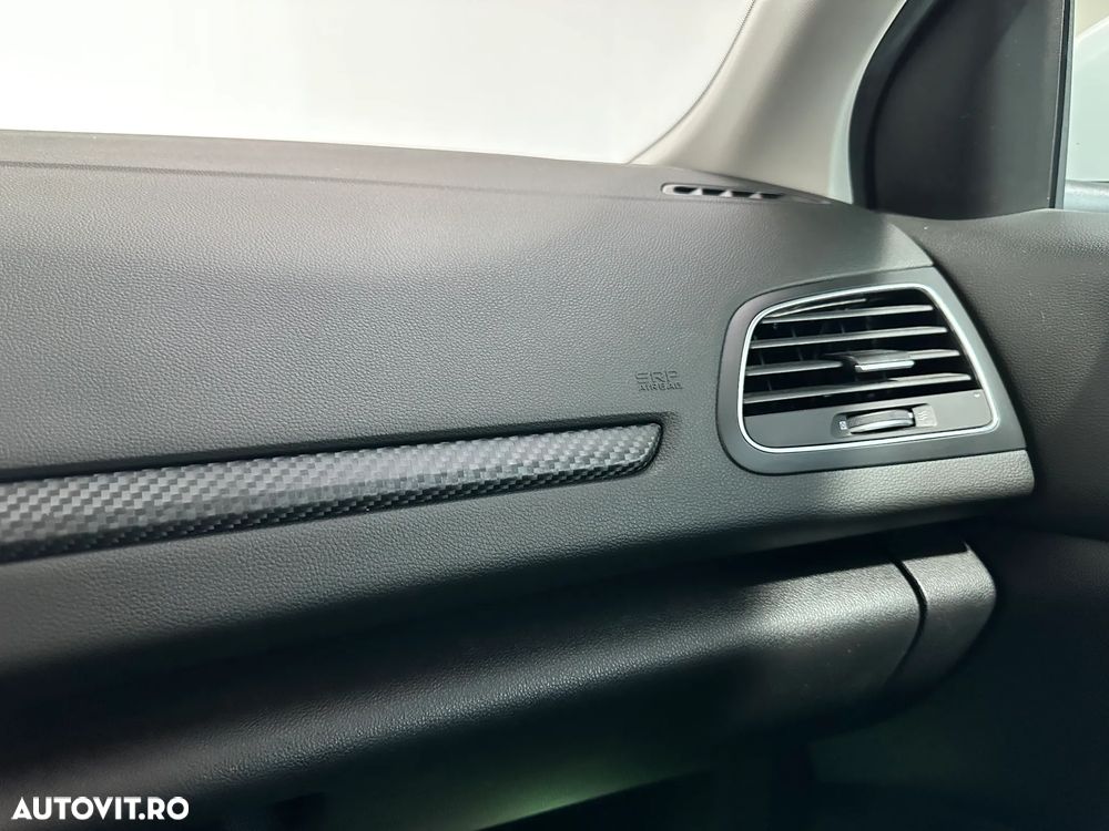 Renault Megane Blue dCi 116 Zen - 12