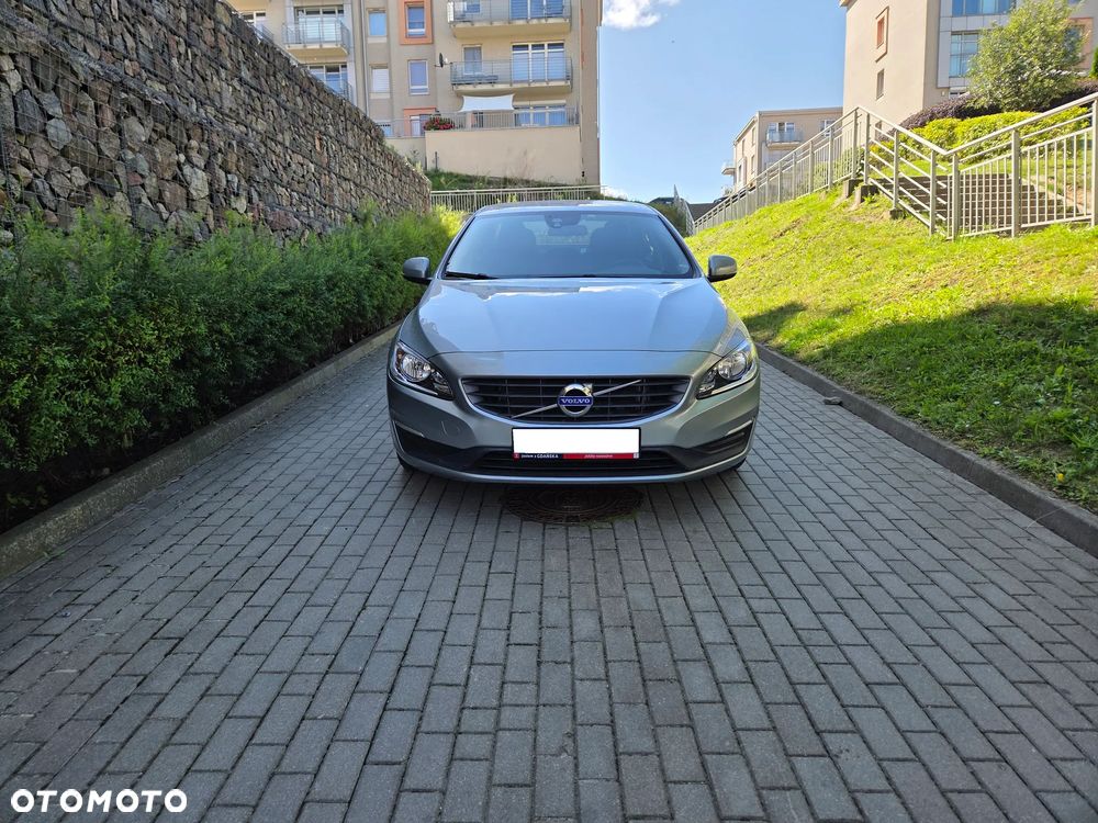 Volvo S60 D2 Drive-E Kinetic - 2