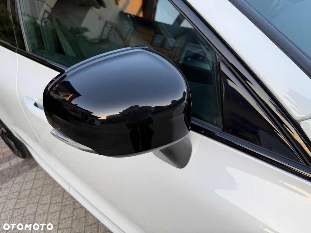 Volvo XC 60 B4 D Plus Dark - 8