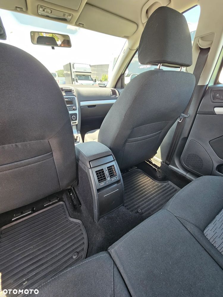 Skoda Octavia 1.4 TSI Ambiente - 15