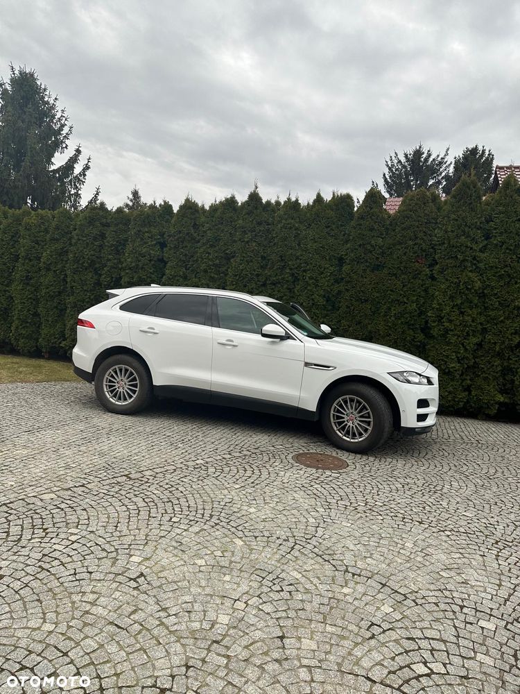 Jaguar F-Pace - 9