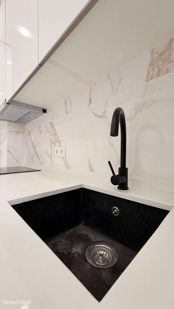 Apartamento T3 + 2WC na Praceta Índia, Linda-A-Velha - Grande imagem: 4/21