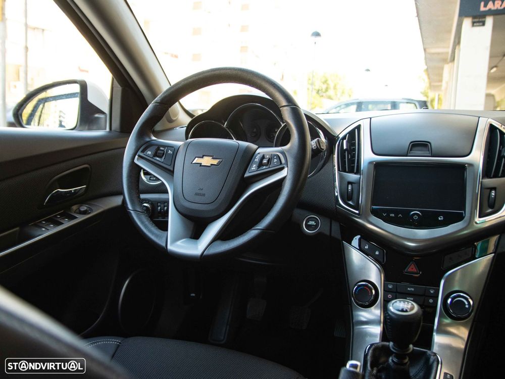 Chevrolet Cruze SW 1.7 VCDi LT - 21
