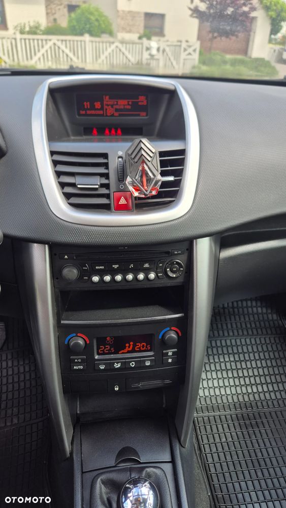Peugeot 207 - 14