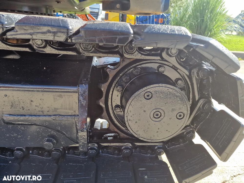 Hitachi ZX65-6, 2023, 1.208h, Masa operationoala 6,5t, lamaAd sapare 5m, CUPLA RAPIDA HIDRAULICA +3 CUPE NOI, senile cauciuc PAD 90% ok, Inst picon, Aer conditionat, Sistem antifurt, Ridica 3t, posibilitate leasing 4 ani, STARE CA NOU-PROMOTIE 55.900 EUR+Tva - 18